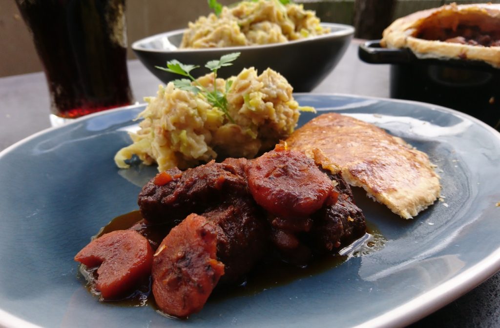 Guinness-Beef Pie mit Colcannon - Matt kocht!