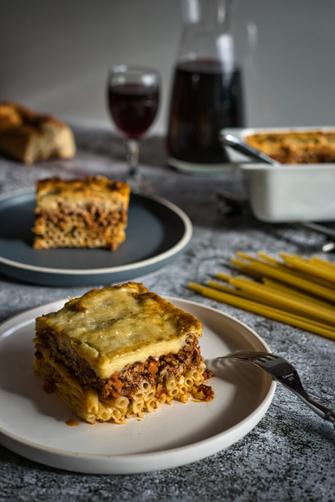 Pastitsio - Griechischer Hackfleisch Makkaroni Auflauf - Matt kocht!